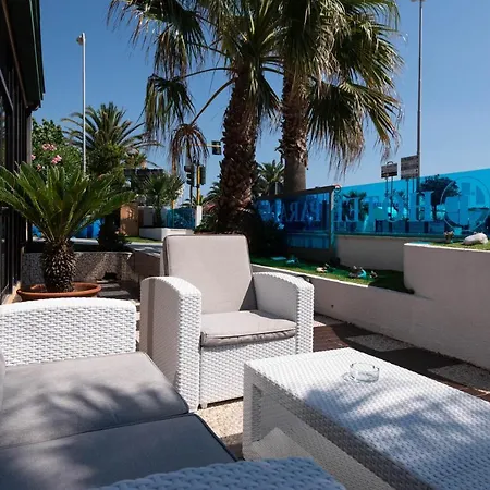 Paradiso Hotel 3*