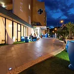 Paradiso Hotel