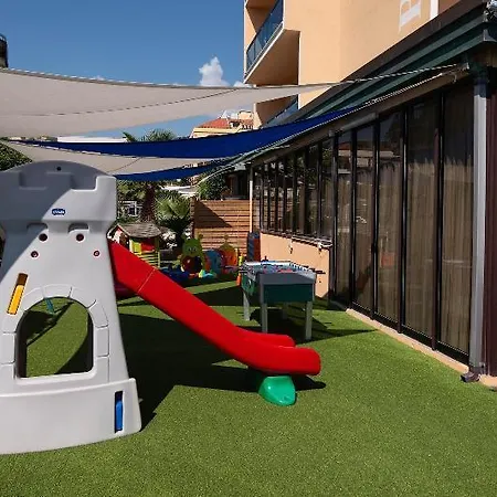 Hotel Paradiso 3*