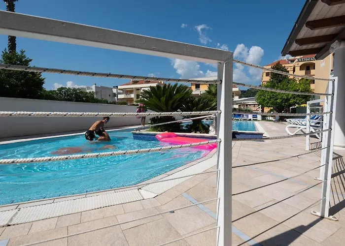 Paradiso Hotel